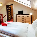 Paula Wellness & Bed & Breakfast 4*