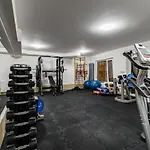 Paula Wellness & 4*