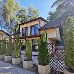 Paula Wellness & Bed & Breakfast 4*