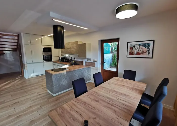 Paula Wellness & Bed & Breakfast